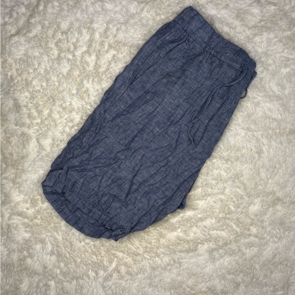 H&M casual button shorts 33” regular fit 8” inseam blue - Picture 2 of 4